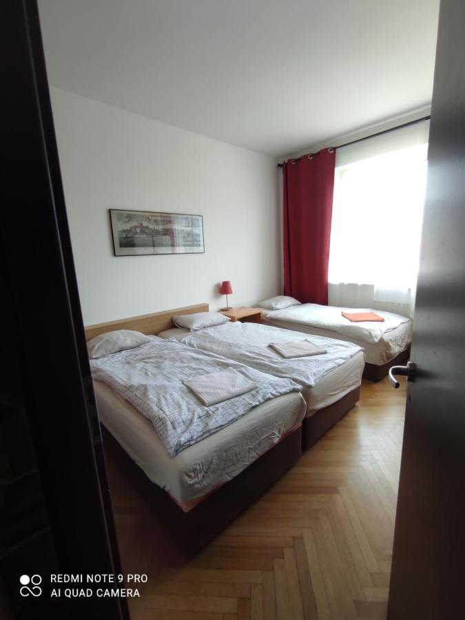 Apartment Maximilian براتسيلافا المظهر الخارجي الصورة