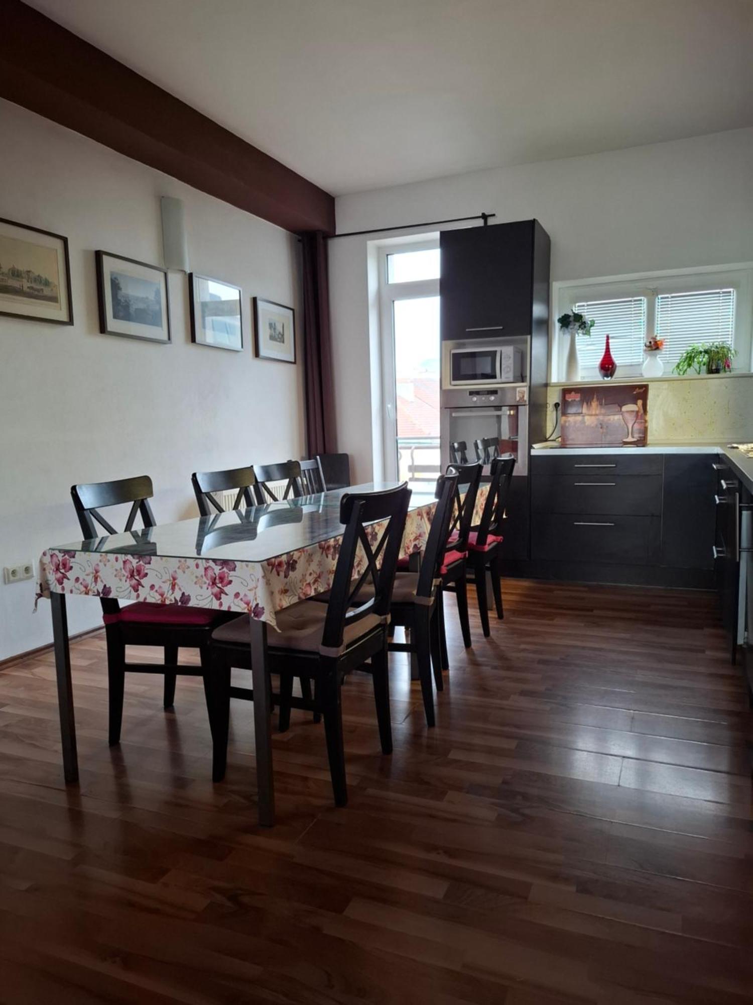 Apartment Maximilian براتسيلافا المظهر الخارجي الصورة