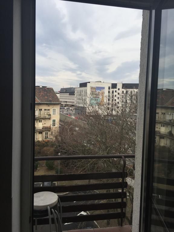Apartment Maximilian براتسيلافا المظهر الخارجي الصورة