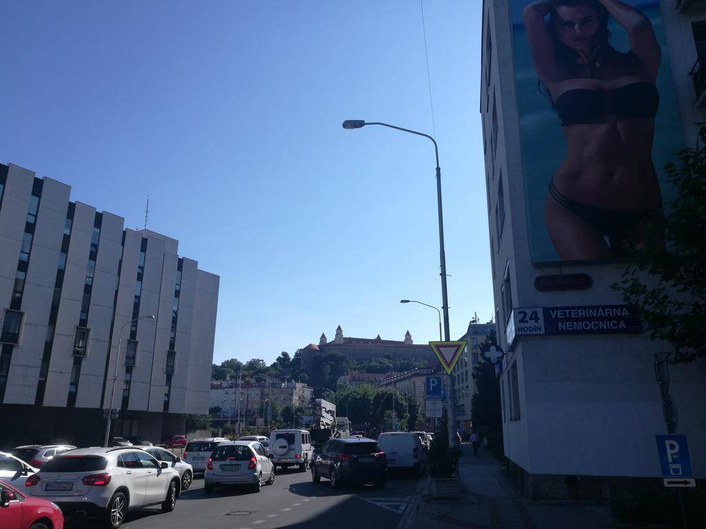 Apartment Maximilian براتسيلافا المظهر الخارجي الصورة
