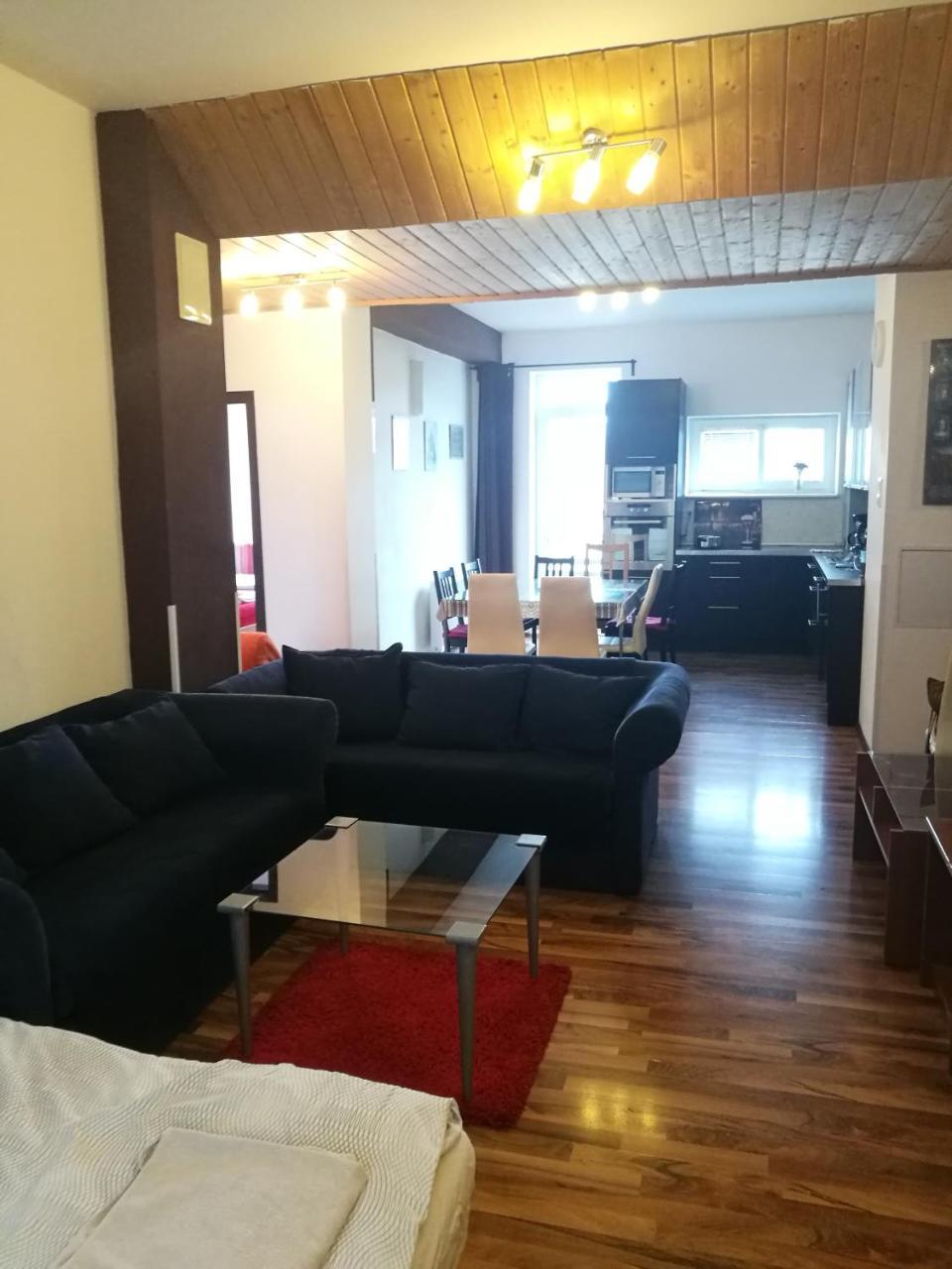Apartment Maximilian براتسيلافا المظهر الخارجي الصورة